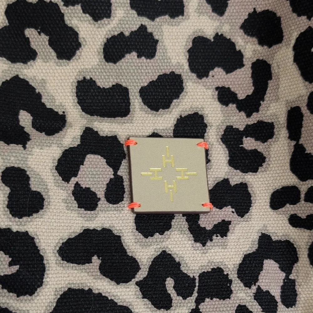 INDIA HICKS Retired "Fortune" Canvas Tote in Sleeping Leopard - Picture 4 of 11